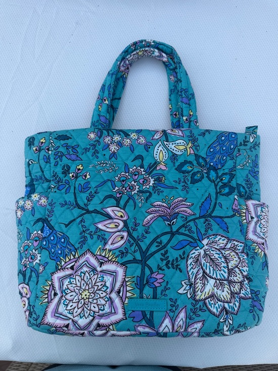 Vera Bradley Handbags - Adorable Vera Bradley Teal Peacock Garden Tote Bag with Side Pockets